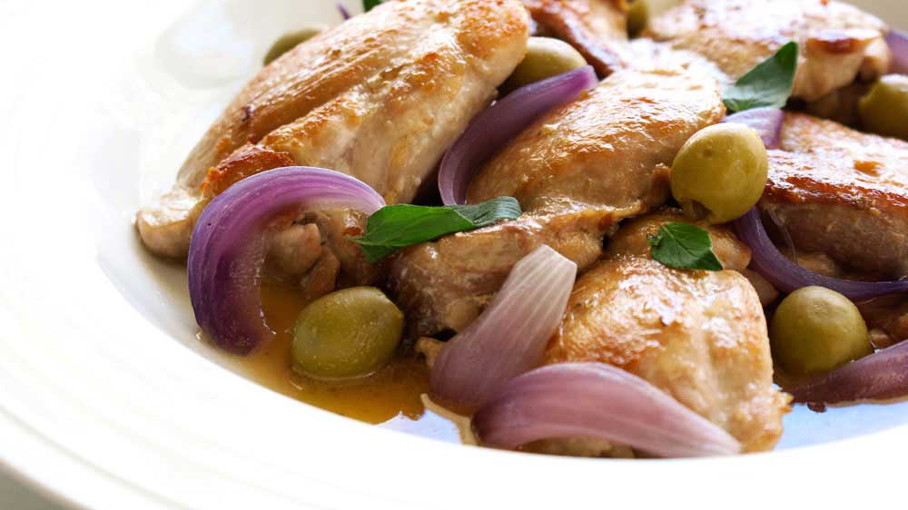 Sicilian Chicken Agrodolce. A delicious Italian sweet and sour dish. A nice light version that is perfect for Spring or Summer.