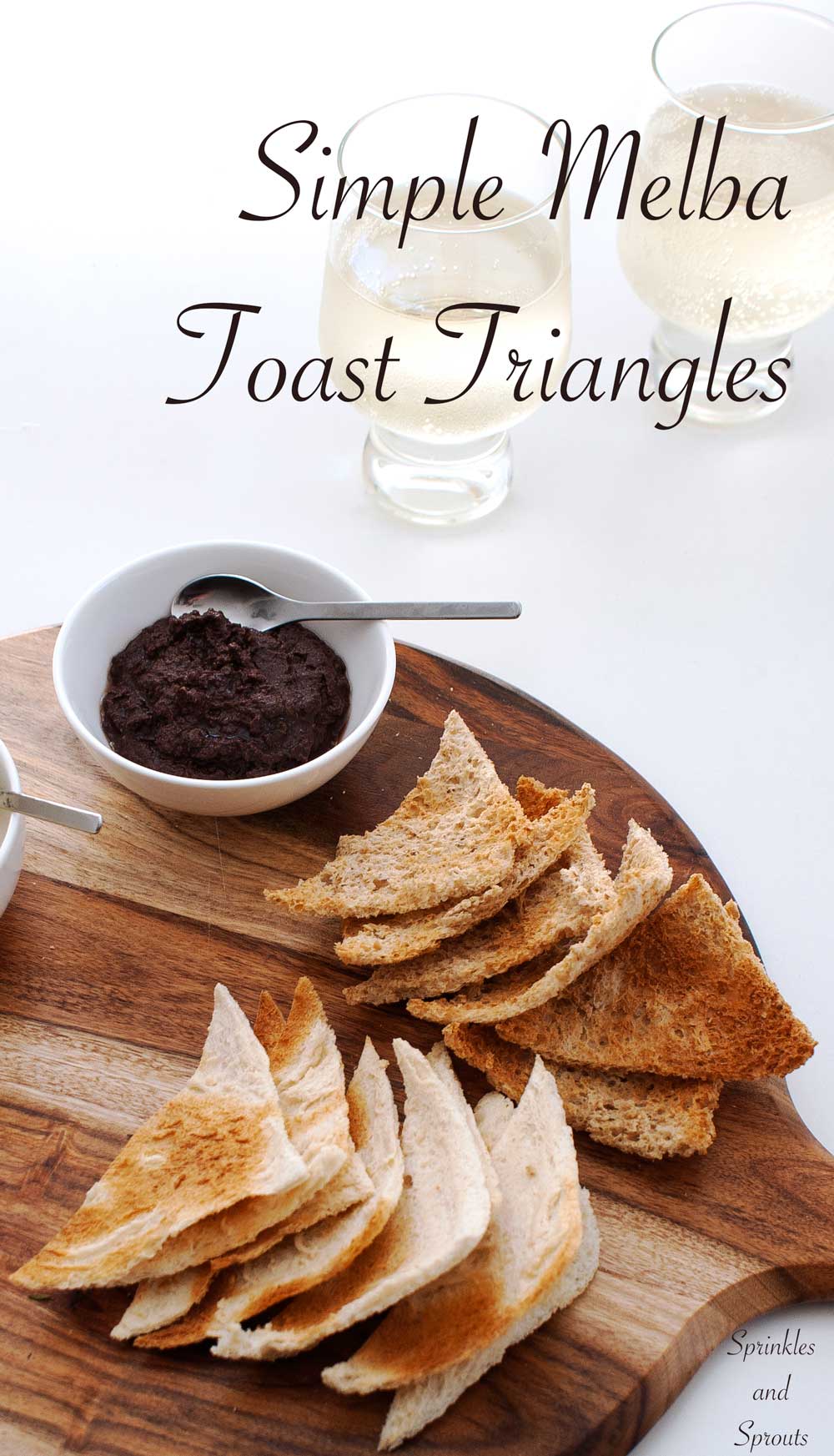 Simple Melba Toast Triangles - Ultra thin crisp bread perfect for dipping or spreading with pâté