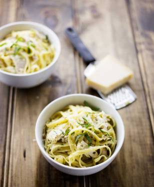 Lemon and Basil Chicken Pasta. Fresh and light, and the 'sauce' is almost instant. Simple and delicious, this dish has an beautiful elegance to it.