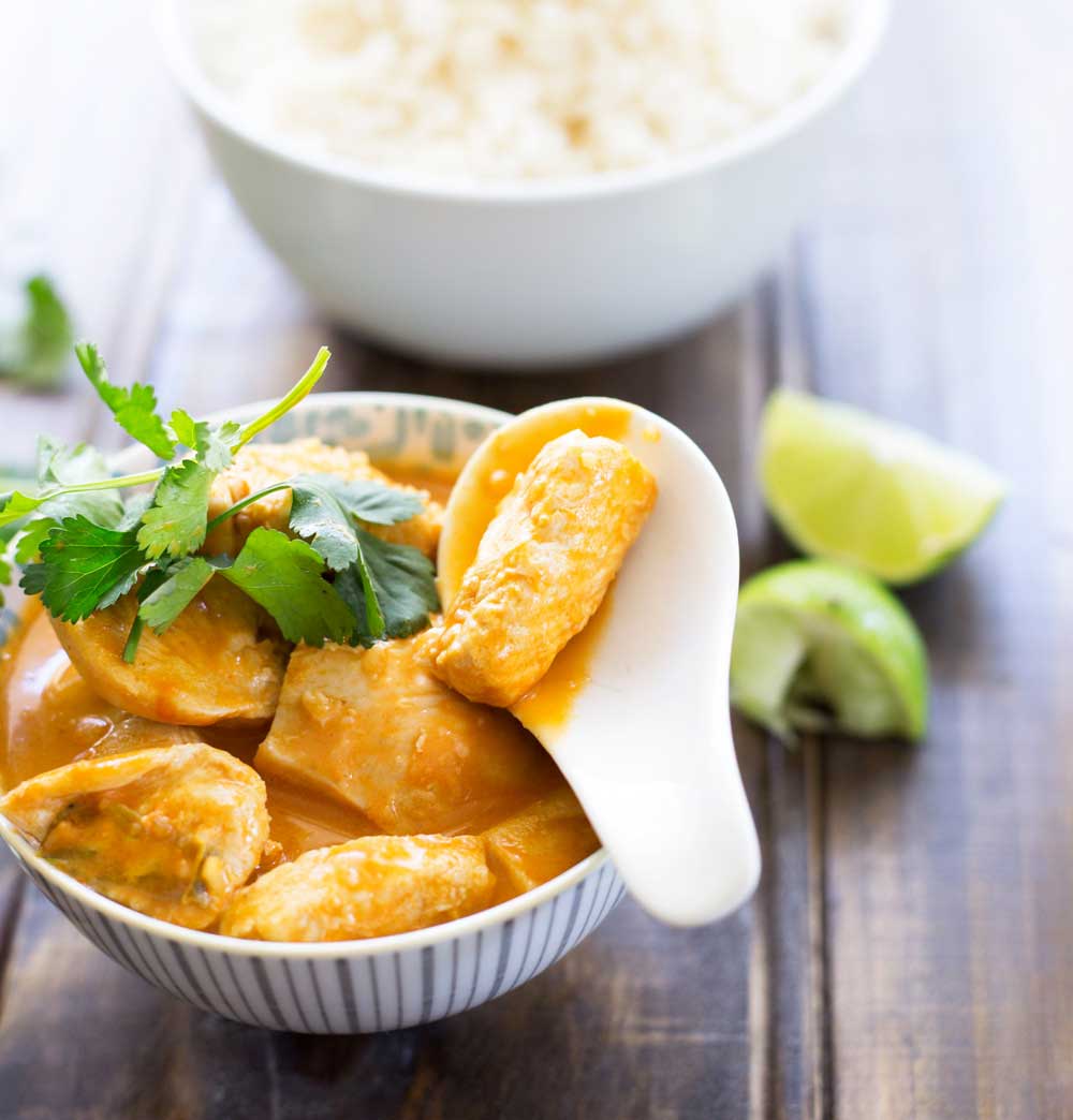 Thai Panang Chicken Curry. A slightly sweeter, milder curry that is packed with wonderful Thai flavours. It is quick to make and utterly delicious. AND it uses supermarket ingredients!!!
