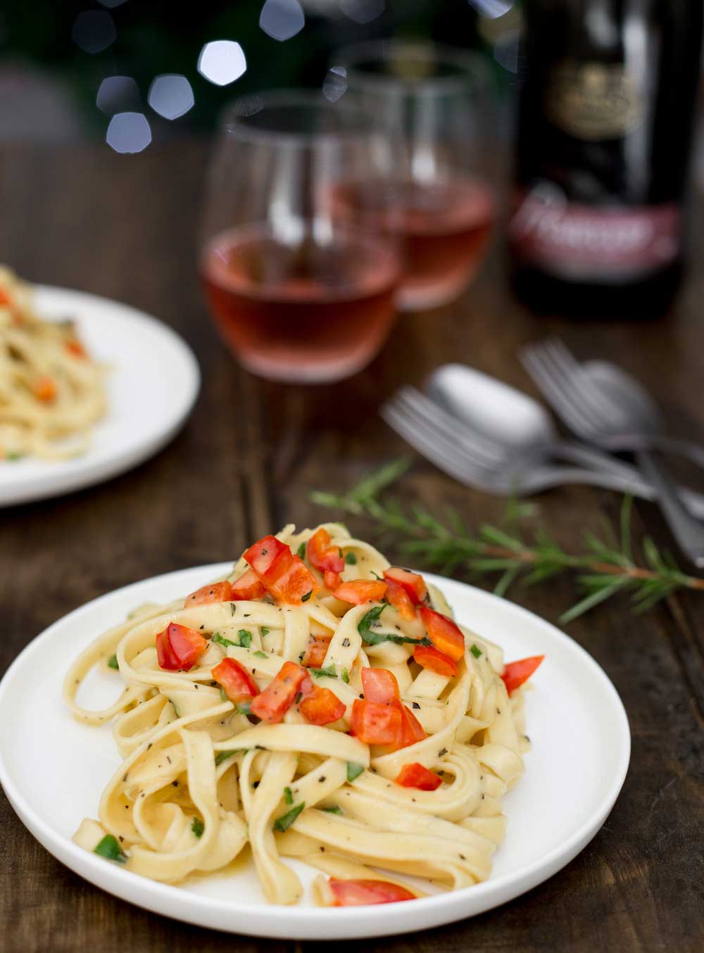 Christmas Fettuccine. Creamy, comforting pasta. Spiked with rosemary, a hint of lemon and plenty of parmesan. Put 'The Holiday' on and enjoy your own take on Iris' Christmas Fettuccine. | Sprinkles and Sprouts