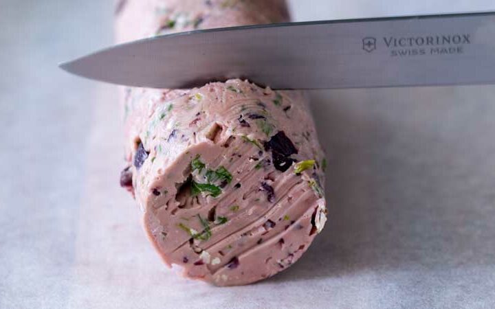 This red wine butter is such an amazing colour!!!! The wonderful purply pink butter, flecked with white and green. It is like a piece of modern art!