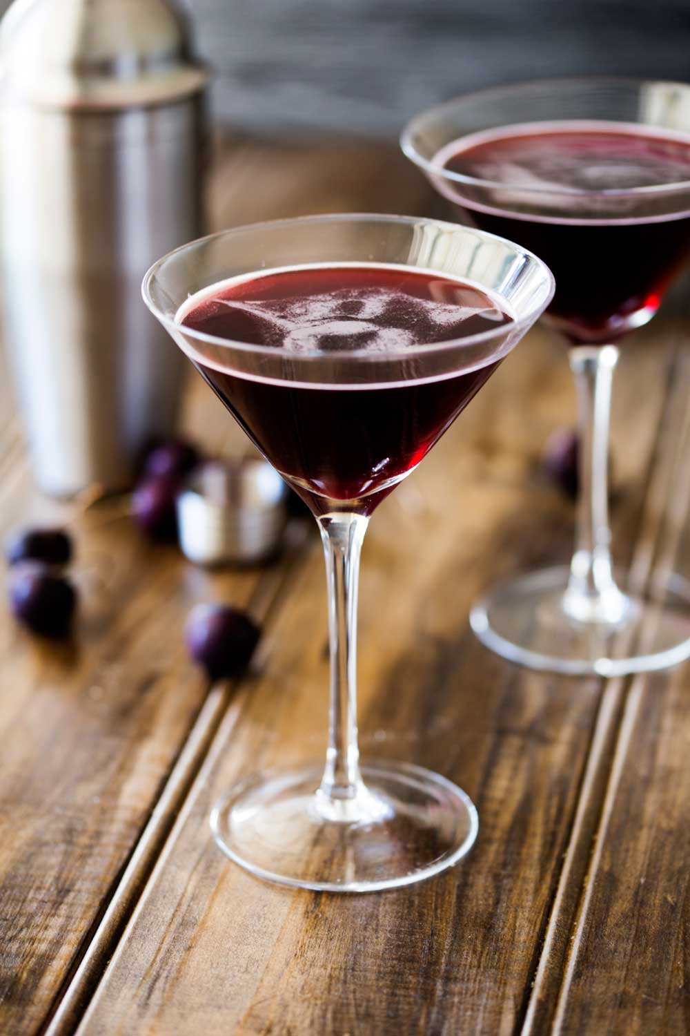 This cherrytini is the perfect fruity martini! It tastes like an adult version of cherry drop sweets. Packed with cherry flavour and pulling a great alcoholic punch.