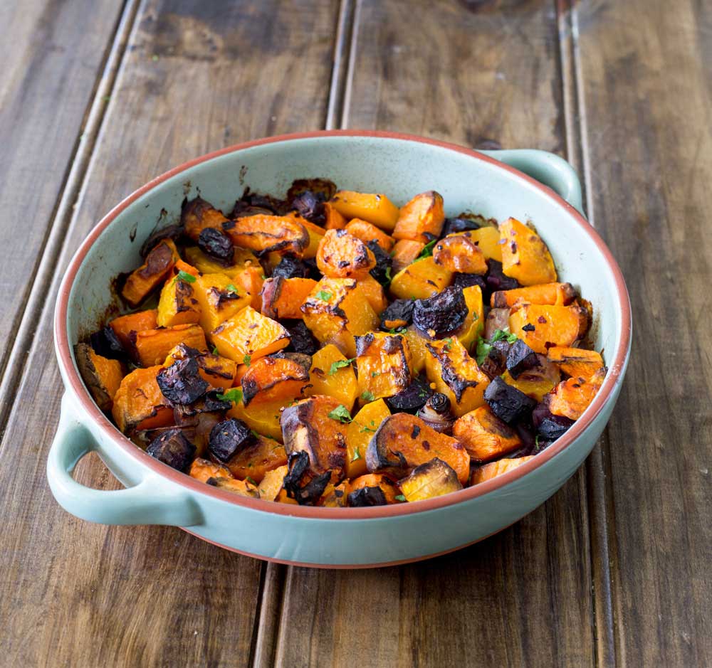 Roasted root veg. Sweet, soft, slightly caramelised and packed full of warming, rich delicious flavours. This is the perfect side or base for a great vegetarian main course. And it is simple to make with whatever you have in your fridge!