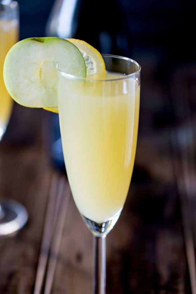 A deliciously refreshing cocktail with the natural sweetness of apple, the wonderful floral hints of elderflower and herbal notes of gin.