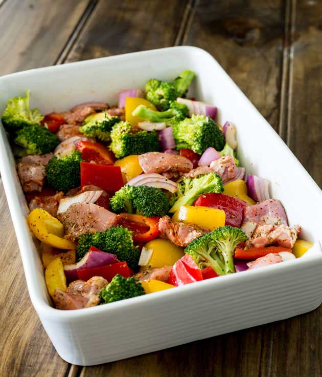 This Tray Bake Mediterranean Chicken is the perfect mid week meal, it takes very little prep and makes very little washing up! Winner winner chicken dinner! Get the recipe now! | Sprinkles and Sprouts