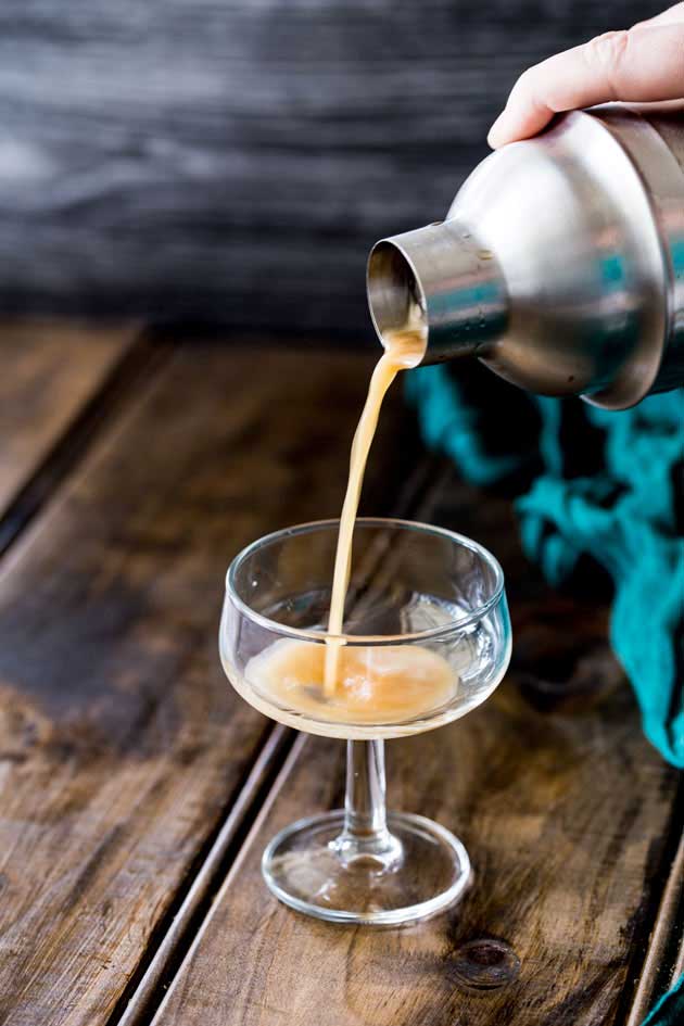 A delicious coffee based cocktail, well balanced and so drinkable, this is the wake up you need on a night out. Get the recipe now | Sprinkles and Sprouts