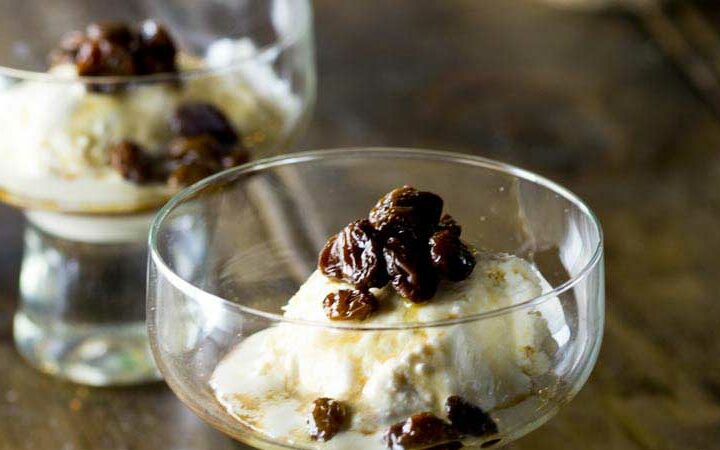 This is a super simple dessert, that can be pulled together almost instantly. Keep a tub of good quality ice cream in your freezer and you are seconds away from a delicious and rather elegant looking dessert.