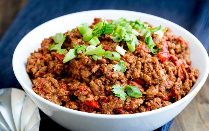 This Instant Pot taco mince is packed with flavour. And it cooks in the Instant pot or pressure cooker in just 15 minutes. Perfect for your tacos, enchiladas or just serving with rice.