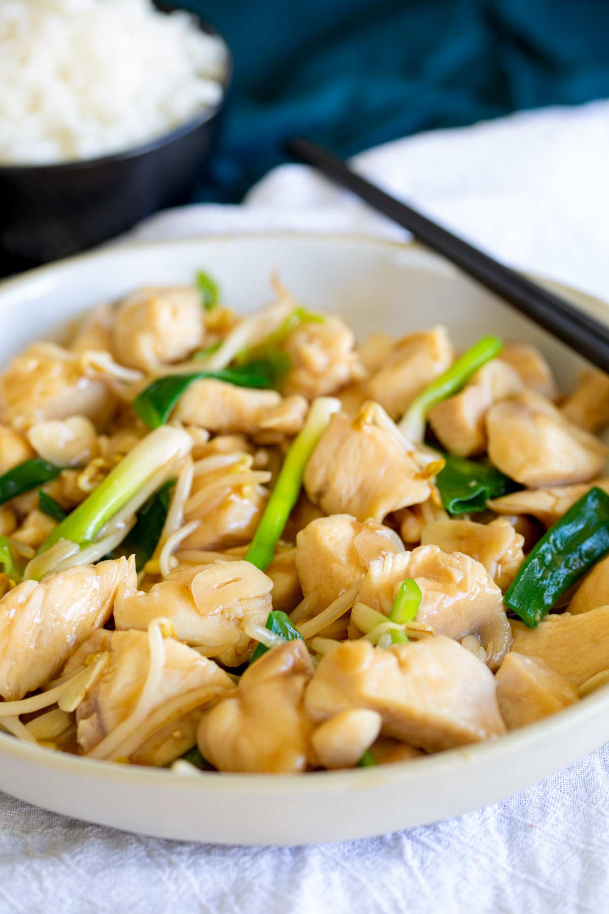 Chinese Chicken with Garlic Sauce in a white bowl