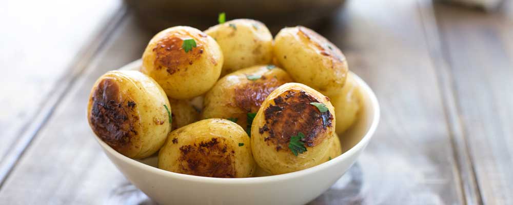 Simple Fondant Style Potatoes. Fluffy potatoes, packed with flavour with a wonderful buttery crispy bottom. These are the perfect side dish!